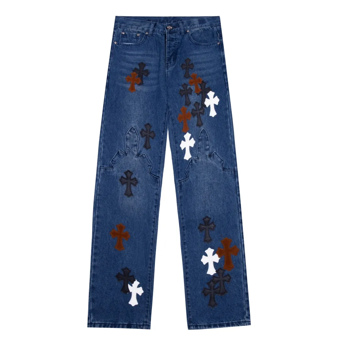 P280 Style number: D341 ChromeHearts Chrome washed blue contrasting leather patch straight pants ceiling-level jeans, a pair is hard to find at the counter‼ ️About Zangyin✅This is an extremely luxurious fashion brand that can also be called the aristocracy of the high street. It has always been an exclusive brand for some hipsters or rich second generations. The color of this model is already very eye-catching by using a unique washed material. It is decorated with pink patch cross flowers, which cleverly highlights the charm of the brand. Secondly, this model adopts a classic high-waist cut design, which highlights the long legs and fashionable temperament of the upper body. The brand is highly recognizable and the slim-fitting configuration is more suitable for daily wear. The personality will be fashionable and the specifications can be seen at a glance. Materials and technology ✅ Needless to say, this point goes without saying. As an excellent craftsman brand, Zangyin's requirements for details and craftsmanship are really perfect. The washed color of this model has gone through a lot of processes, not to mention the embellishment of the denim appliqués. It is also purely handmade and sewn. Just like what they believe in, only handmade things have soul and have the meaning of wearing. A top-notch heavy-duty fashionable denim item, recommended by both hands‼ ️ Size: 28, 30, 32, 34, 36 (S-XXL) Color: black Size reference: Pants length 100 102 104 106 106 Waist 72 76 80 84 88 Recommended weight S (about 110 pounds) M (about 140 pounds) L (about 140 pounds) XL (about 165) XXL (about 185)
